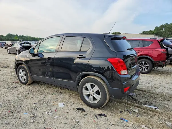 KL7CJKSB2LB333598 2020 CHEVROLET TRAX - Image 2