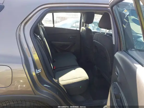 KL7CJKSB2LB336887 2020 CHEVROLET TRAX - Image 8