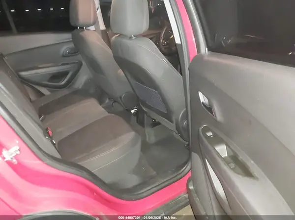 KL7CJKSB2LB351406 2020 CHEVROLET TRAX - Image 8