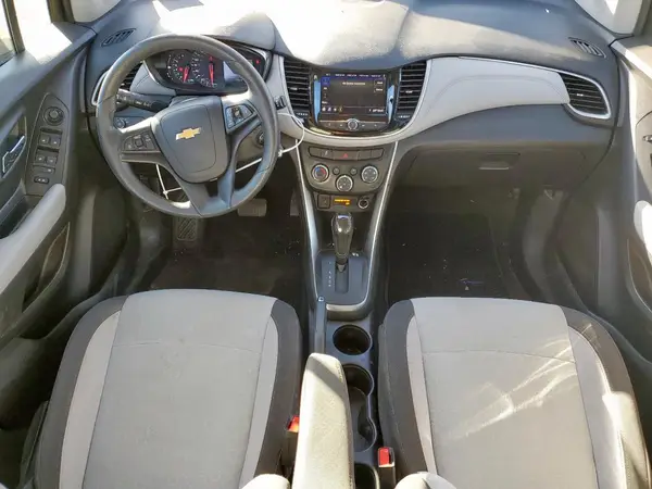 KL7CJKSB2LB353883 2020 CHEVROLET TRAX - Image 8