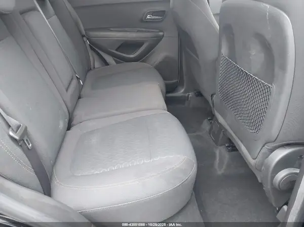 KL7CJKSB2MB302028 2021 CHEVROLET TRAX - Image 8