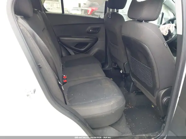 KL7CJKSB2MB304121 2021 CHEVROLET TRAX - Image 8