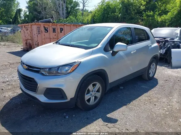 KL7CJKSB2MB312509 2021 CHEVROLET TRAX - Image 2