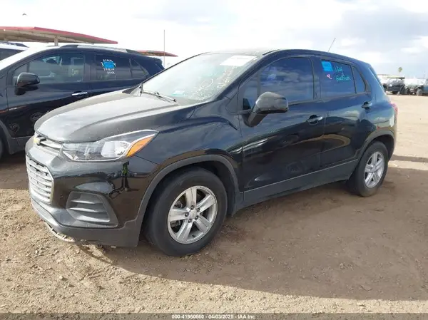 KL7CJKSB2MB315233 2021 CHEVROLET TRAX - Image 2