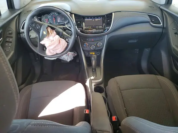 KL7CJKSB2MB315605 2021 CHEVROLET TRAX - Image 8