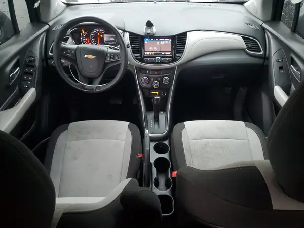 KL7CJKSB2MB332873 2021 CHEVROLET TRAX - Image 8