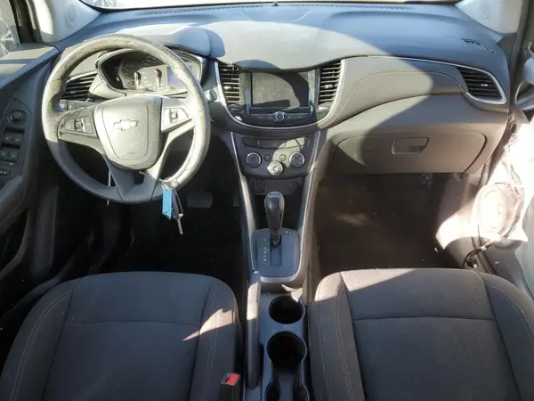 KL7CJKSB2MB340679 2021 CHEVROLET TRAX - Image 8