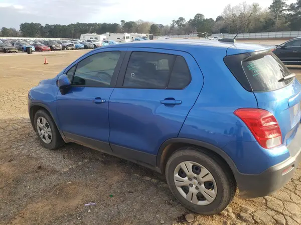 KL7CJKSB3GB579873 2016 CHEVROLET TRAX - Image 2