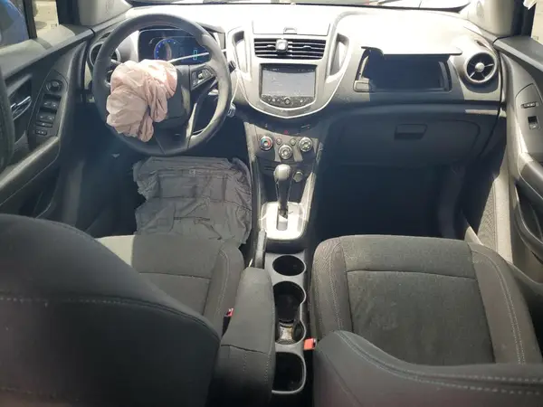 KL7CJKSB3GB609017 2016 CHEVROLET TRAX - Image 8