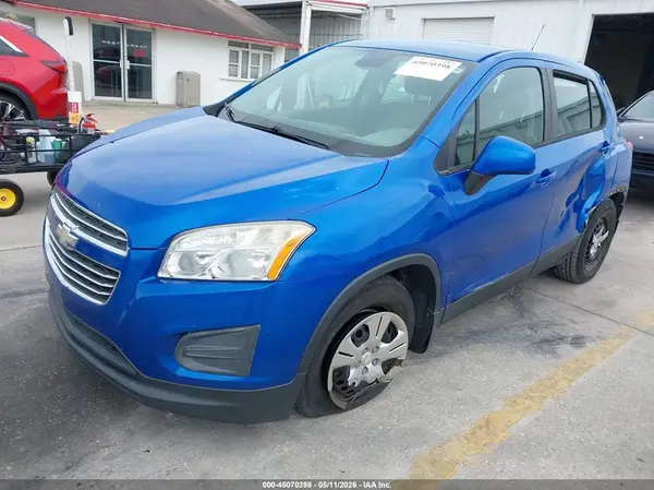 KL7CJKSB3GB705472 2016 CHEVROLET TRAX - Image 2
