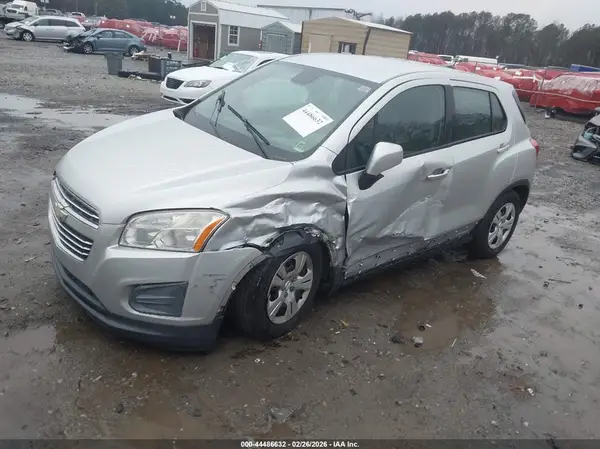 KL7CJKSB3GB754817 2016 CHEVROLET TRAX - Image 2