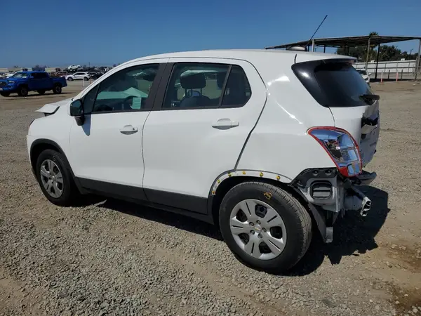 KL7CJKSB3GB758205 2016 CHEVROLET TRAX - Image 2