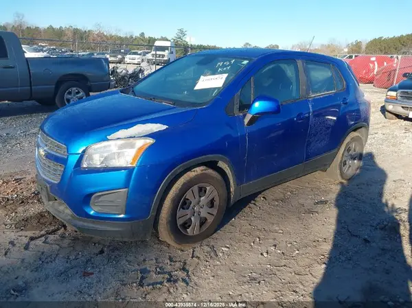 KL7CJKSB3GB761959 2016 CHEVROLET TRAX - Image 2