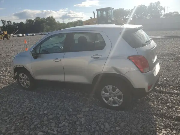 KL7CJKSB3HB094814 2017 CHEVROLET TRAX - Image 2