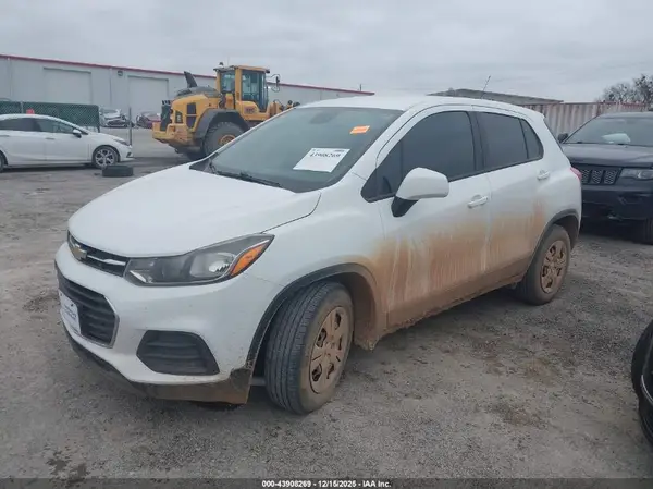 KL7CJKSB3HB101924 2017 CHEVROLET TRAX - Image 2