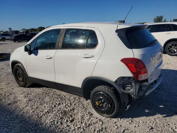 KL7CJKSB3HB104581 2017 CHEVROLET TRAX - Image 2
