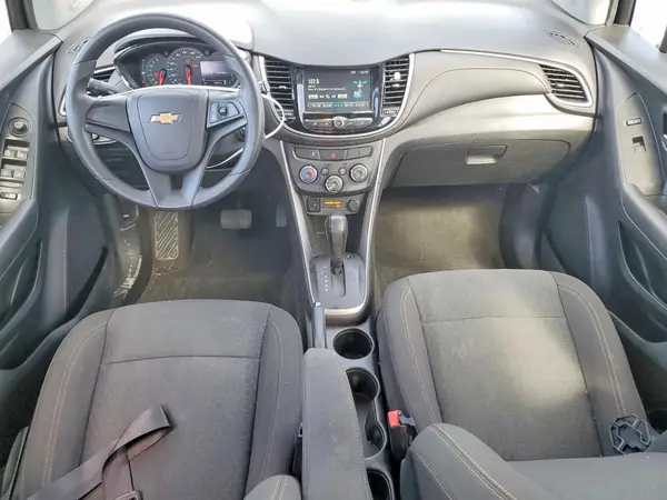 KL7CJKSB3HB185632 2017 CHEVROLET TRAX - Image 8