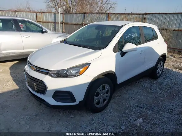 KL7CJKSB3HB209072 2017 CHEVROLET TRAX - Image 2