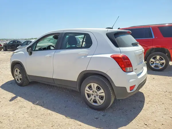 KL7CJKSB3HB212070 2017 CHEVROLET TRAX - Image 2