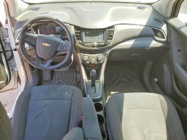 KL7CJKSB3HB212070 2017 CHEVROLET TRAX - Image 8
