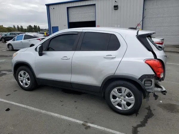 KL7CJKSB3HB214031 2017 CHEVROLET TRAX - Image 2