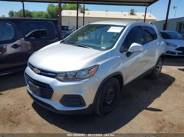 KL7CJKSB3HB227426 2017 CHEVROLET TRAX - Image 2