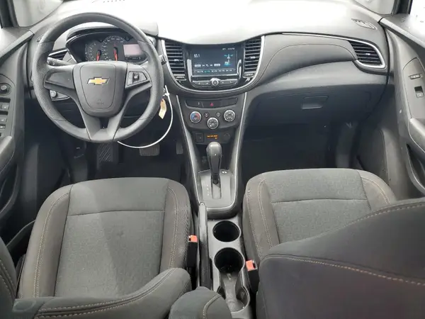 KL7CJKSB3HB242184 2017 CHEVROLET TRAX - Image 8
