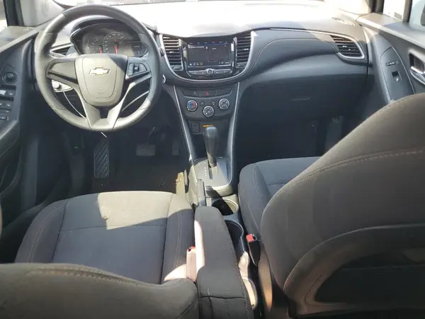KL7CJKSB3JB520202 2018 CHEVROLET TRAX - Image 8