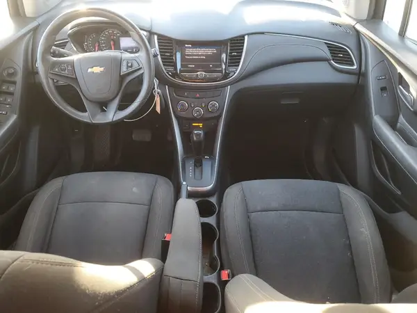 KL7CJKSB3LB026988 2020 CHEVROLET TRAX - Image 8