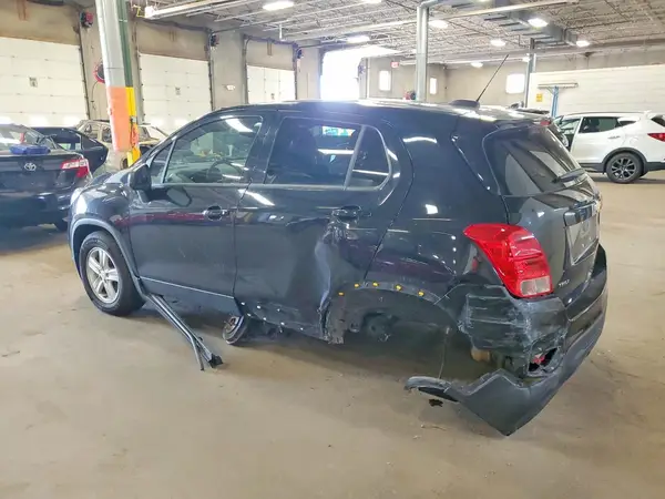 KL7CJKSB3LB027624 2020 CHEVROLET TRAX - Image 2