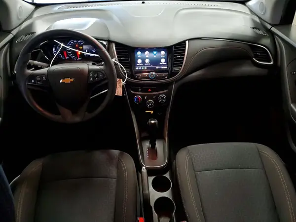 KL7CJKSB3LB027624 2020 CHEVROLET TRAX - Image 8