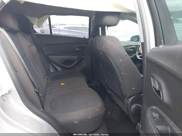 KL7CJKSB3LB038610 2020 CHEVROLET TRAX - Image 8
