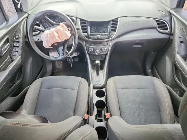 KL7CJKSB3LB042253 2020 CHEVROLET TRAX - Image 8