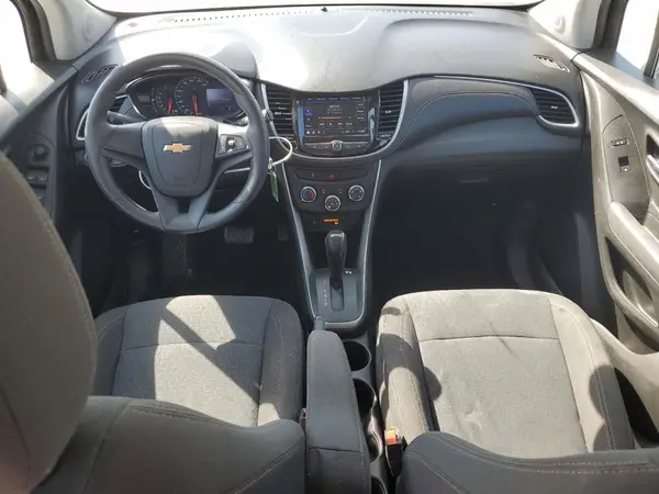KL7CJKSB3LB050045 2020 CHEVROLET TRAX - Image 8