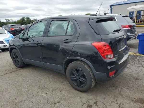 KL7CJKSB3LB050689 2020 CHEVROLET TRAX - Image 2