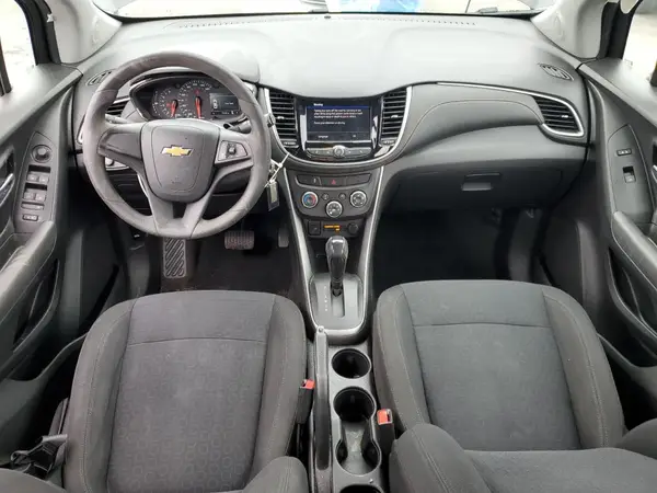 KL7CJKSB3LB050689 2020 CHEVROLET TRAX - Image 8