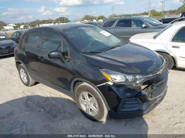KL7CJKSB3LB051695 2020 CHEVROLET TRAX - Image 1