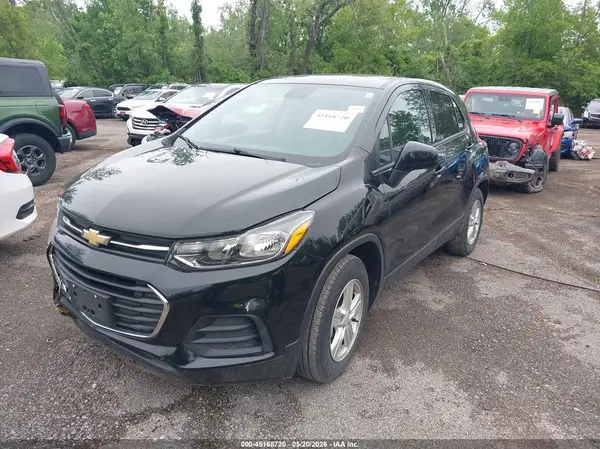 KL7CJKSB3LB055133 2020 CHEVROLET TRAX - Image 2