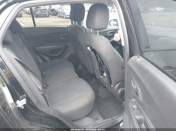 KL7CJKSB3LB055133 2020 CHEVROLET TRAX - Image 8