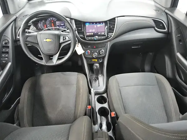 KL7CJKSB3LB062017 2020 CHEVROLET TRAX - Image 8