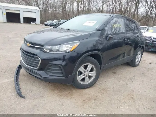 KL7CJKSB3LB063247 2020 CHEVROLET TRAX - Image 2
