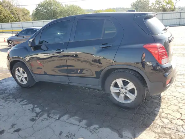 KL7CJKSB3LB064527 2020 CHEVROLET TRAX - Image 2