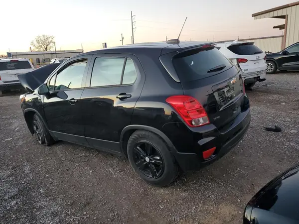 KL7CJKSB3LB068321 2020 CHEVROLET TRAX - Image 2