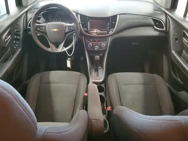 KL7CJKSB3LB074085 2020 CHEVROLET TRAX - Image 8
