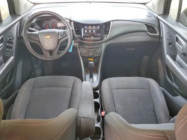 KL7CJKSB3LB076760 2020 CHEVROLET TRAX - Image 8
