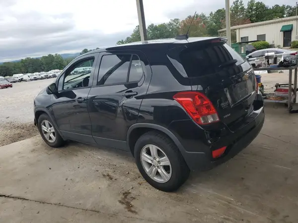 KL7CJKSB3LB089797 2020 CHEVROLET TRAX - Image 2