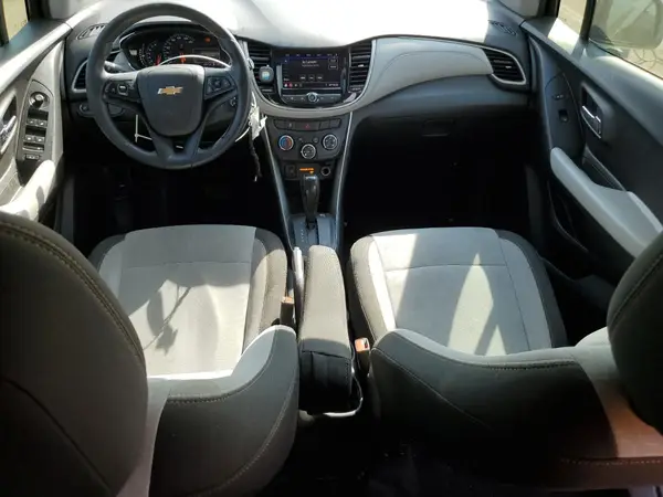 KL7CJKSB3LB315465 2020 CHEVROLET TRAX - Image 8
