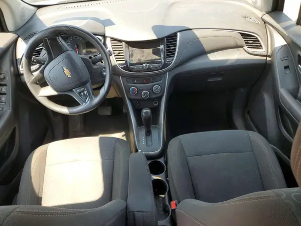 KL7CJKSB3LB315806 2020 CHEVROLET TRAX - Image 8