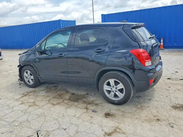 KL7CJKSB3LB318348 2020 CHEVROLET TRAX - Image 2
