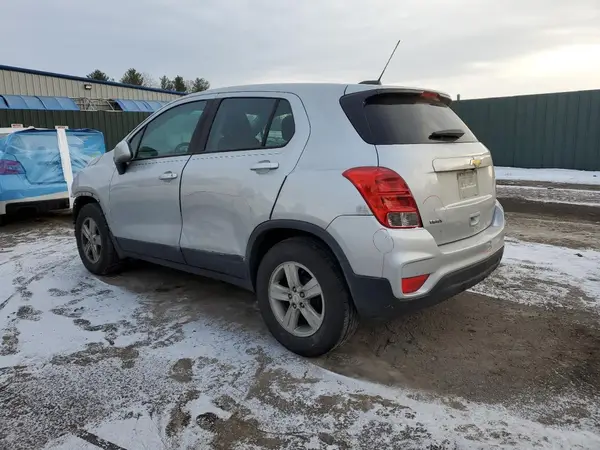 KL7CJKSB3LB321170 2020 CHEVROLET TRAX - Image 2
